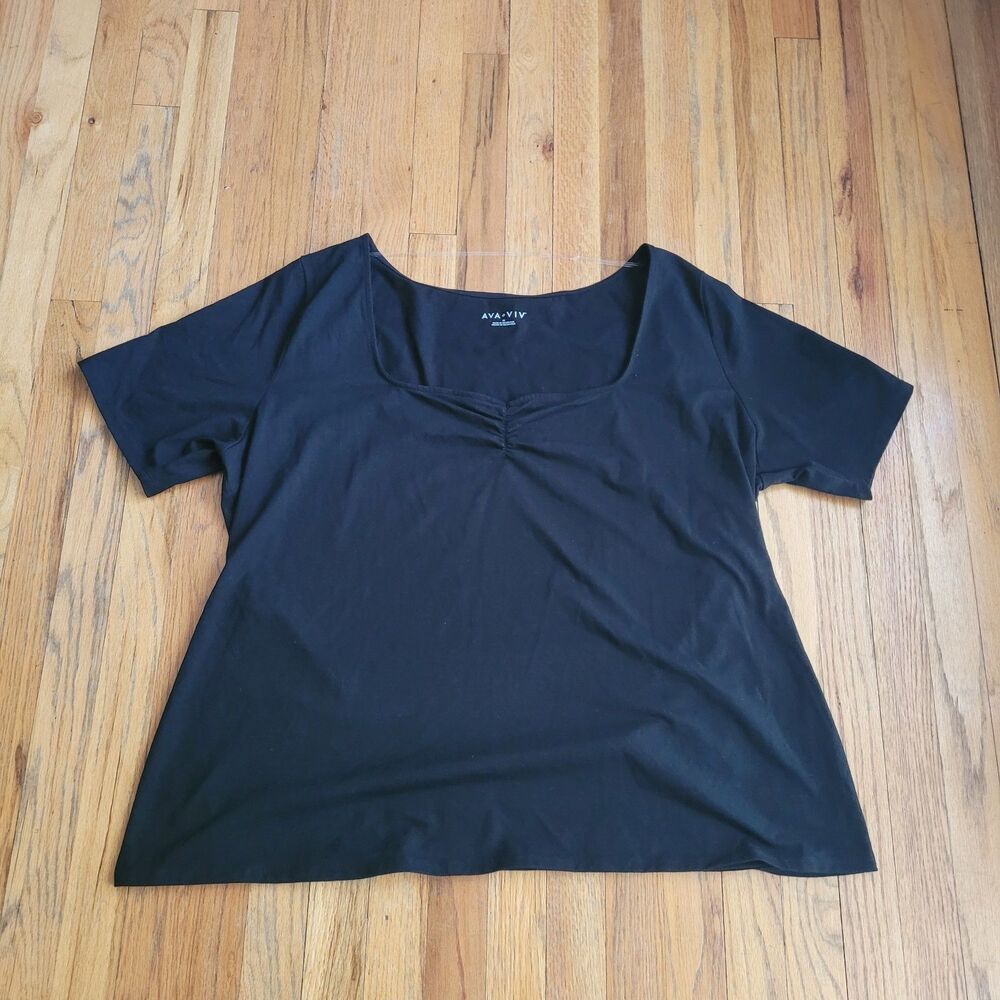 Ava & Viv Black Sweetheart Neck Top Featuring A Ruched Bust Size 3X NWOT - Picture 2 of 5
